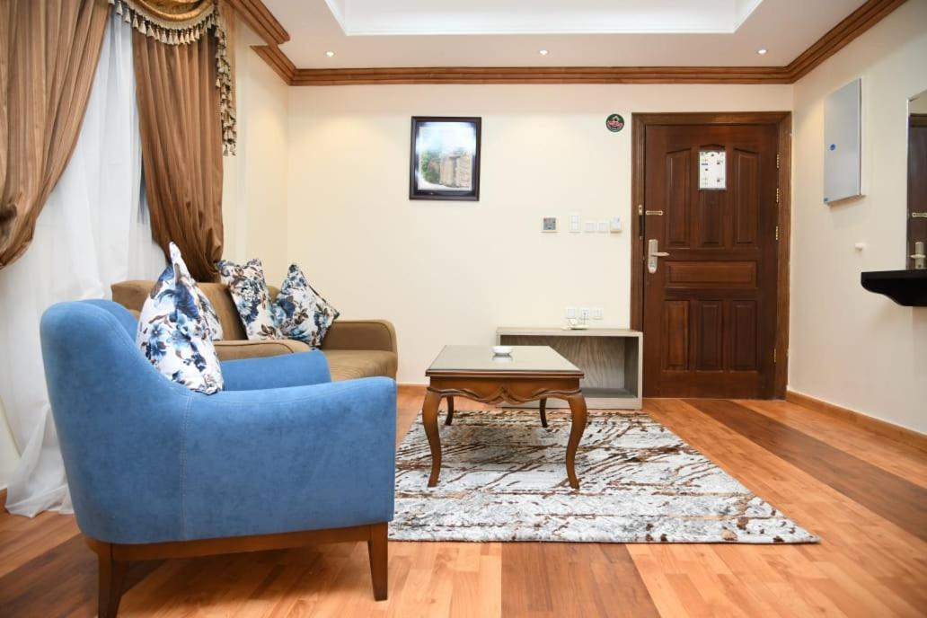 Diva Hotel Suites Jeddah Exterior photo