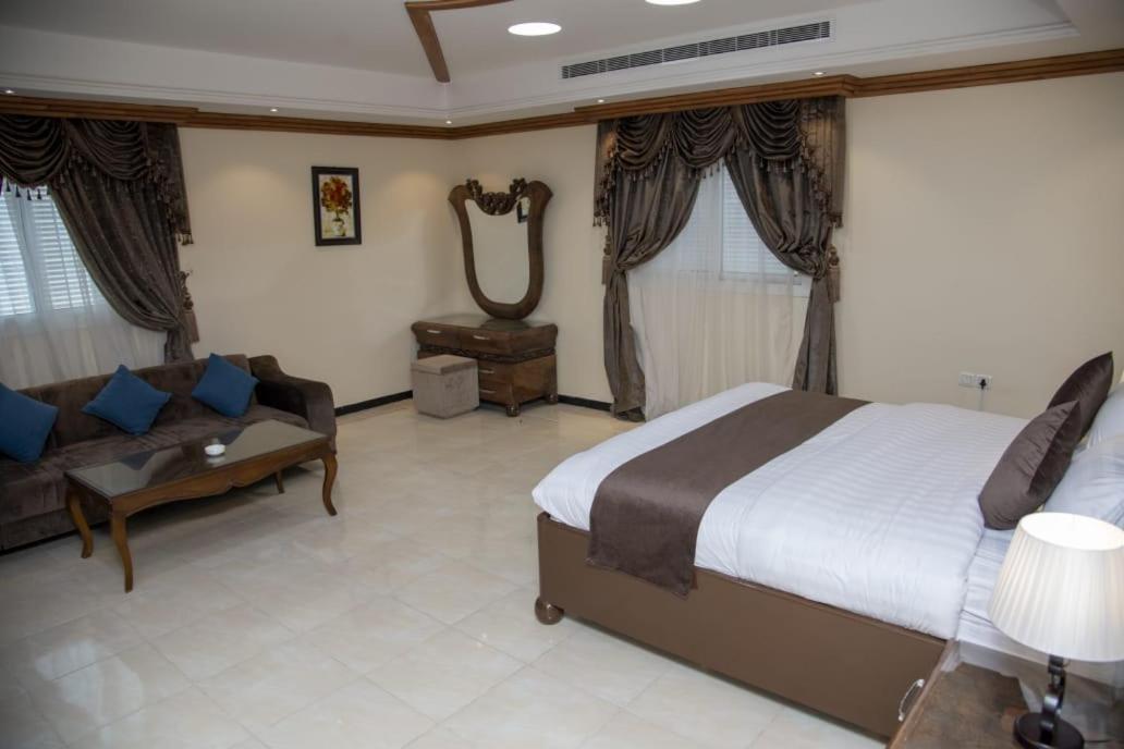 Diva Hotel Suites Jeddah Exterior photo