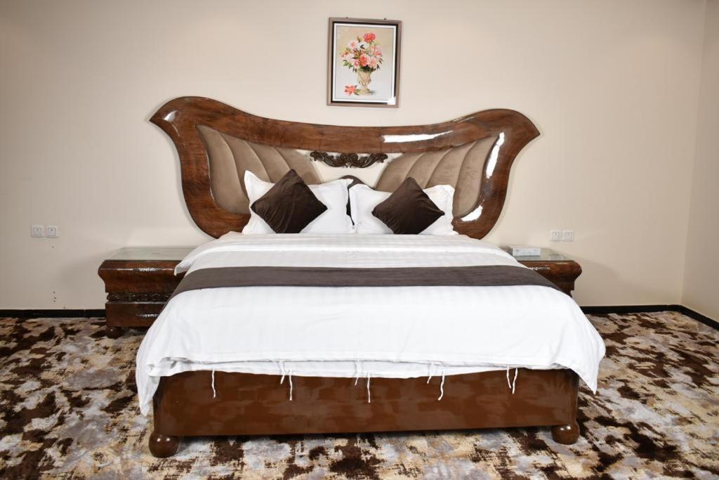 Diva Hotel Suites Jeddah Exterior photo